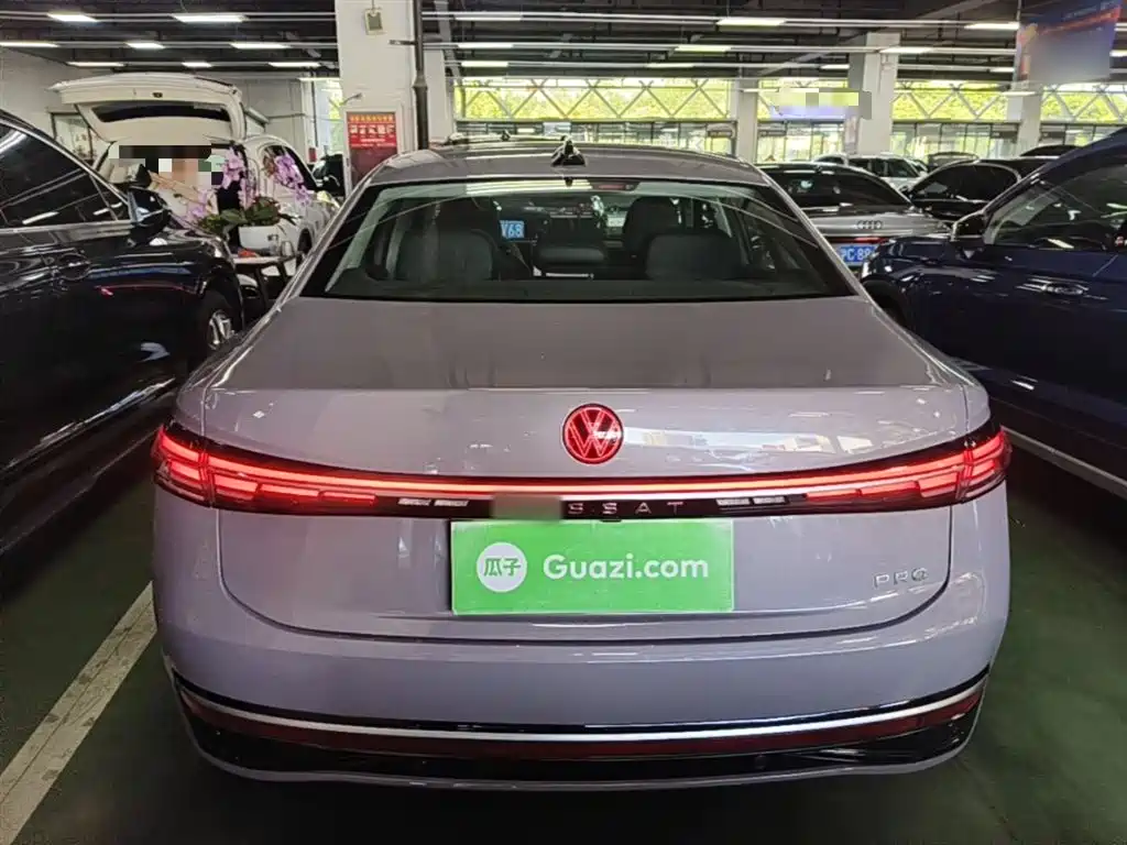 Volkswagen Passat 2025 Pro 380TSI