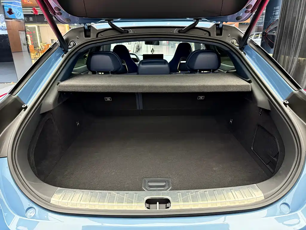 ZEEKR EXTREME KRYPTON 001