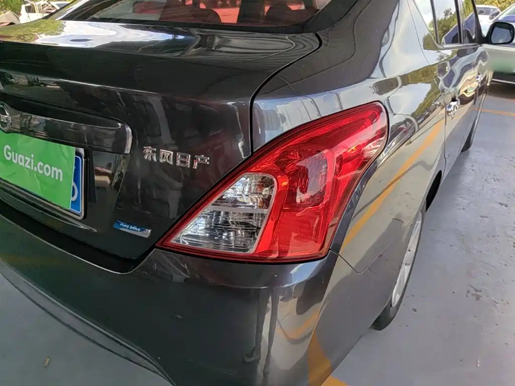Nissan Sunny — миниатюра 8