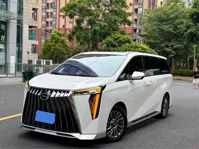GAC Trumpchi M8