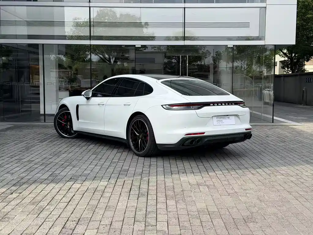 Porsche Panamera — миниатюра 3