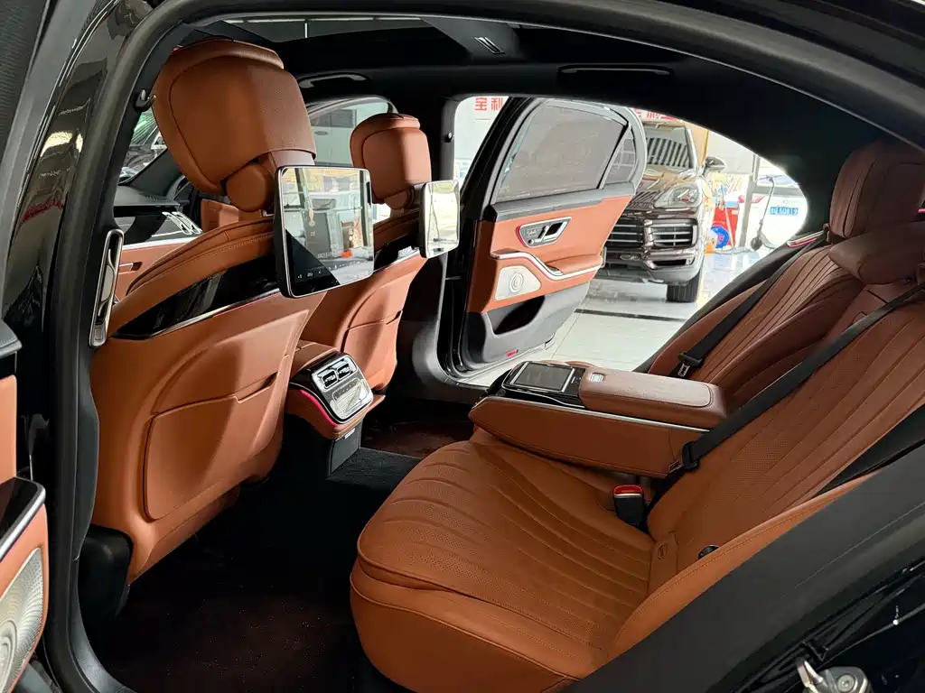Mercedes-Benz S-Class — миниатюра 16