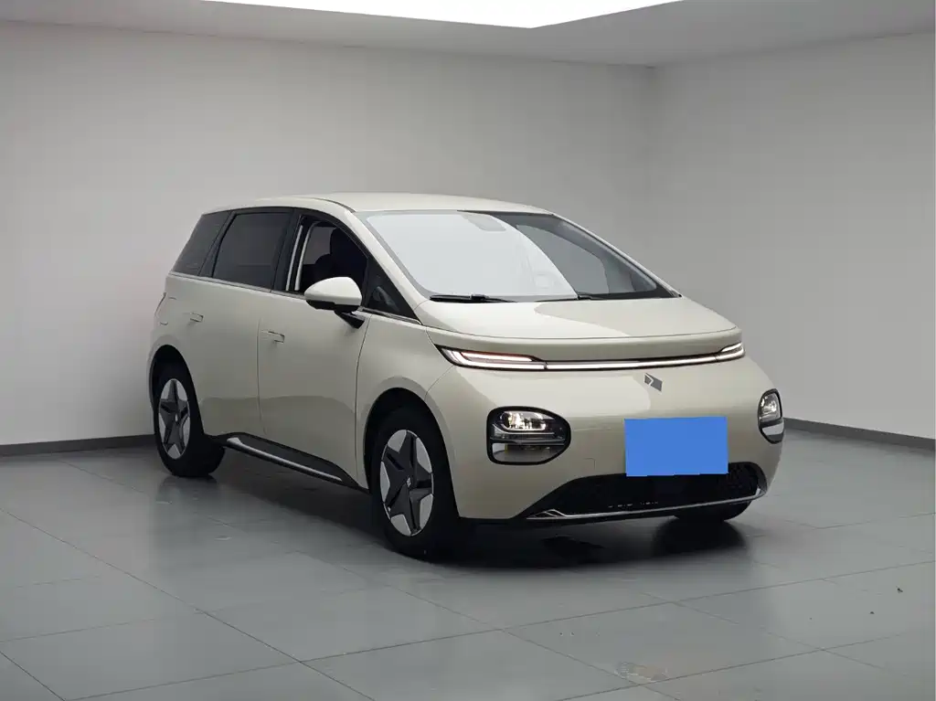 Baojun Yunduo — миниатюра 3
