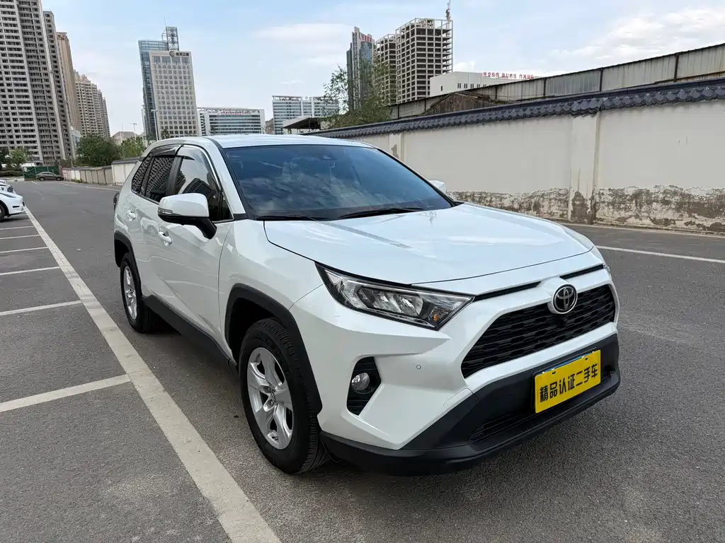 Toyota RAV4 2022 2.0L CVT