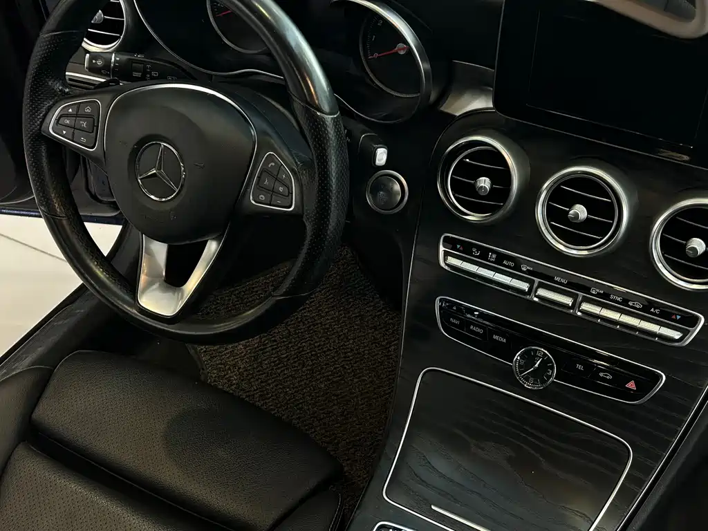Mercedes-Benz C-Class (Import) — миниатюра 16