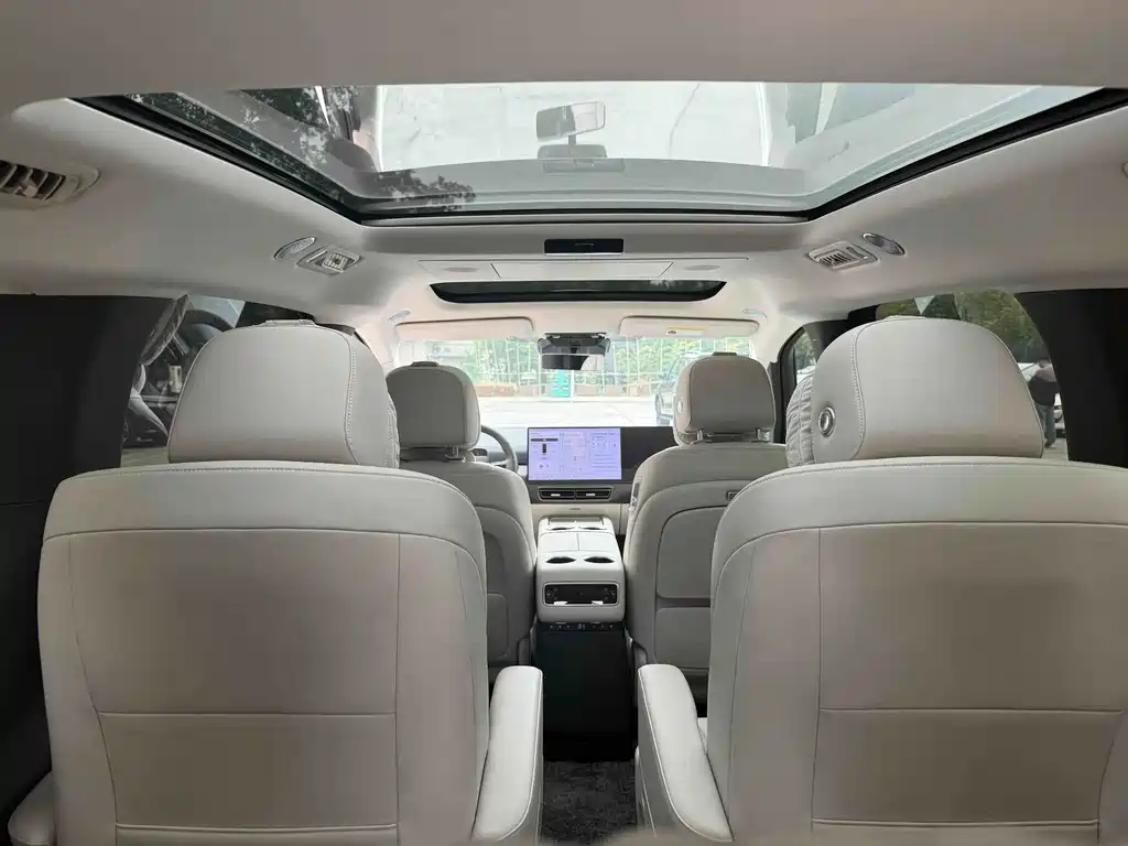 Li Auto Li MEGA — миниатюра 8