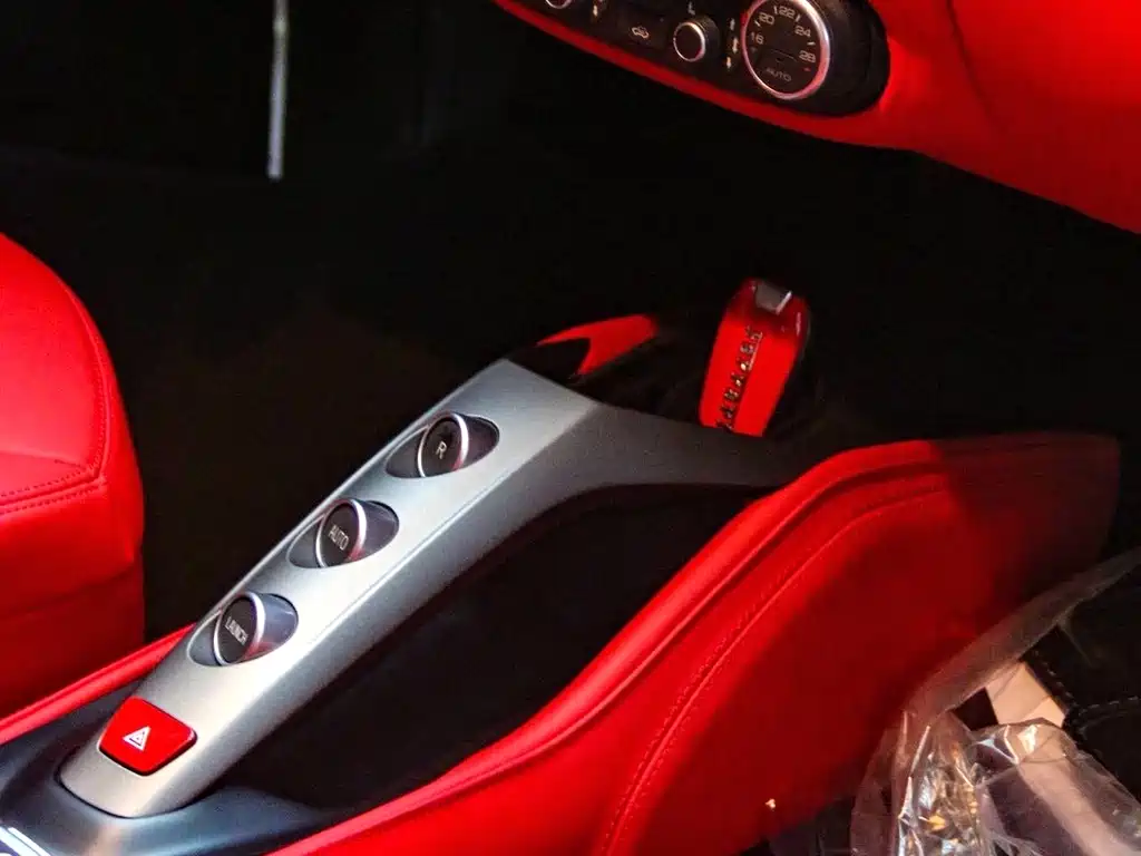 Ferrari 488 — миниатюра 6