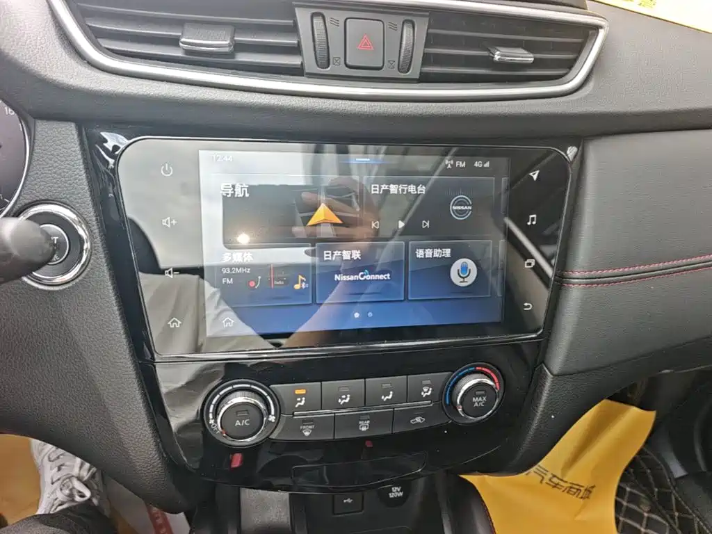 Nissan Qashqai — миниатюра 13