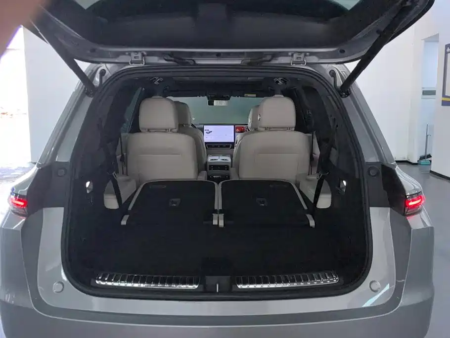 Li Auto Li L9 — миниатюра 4