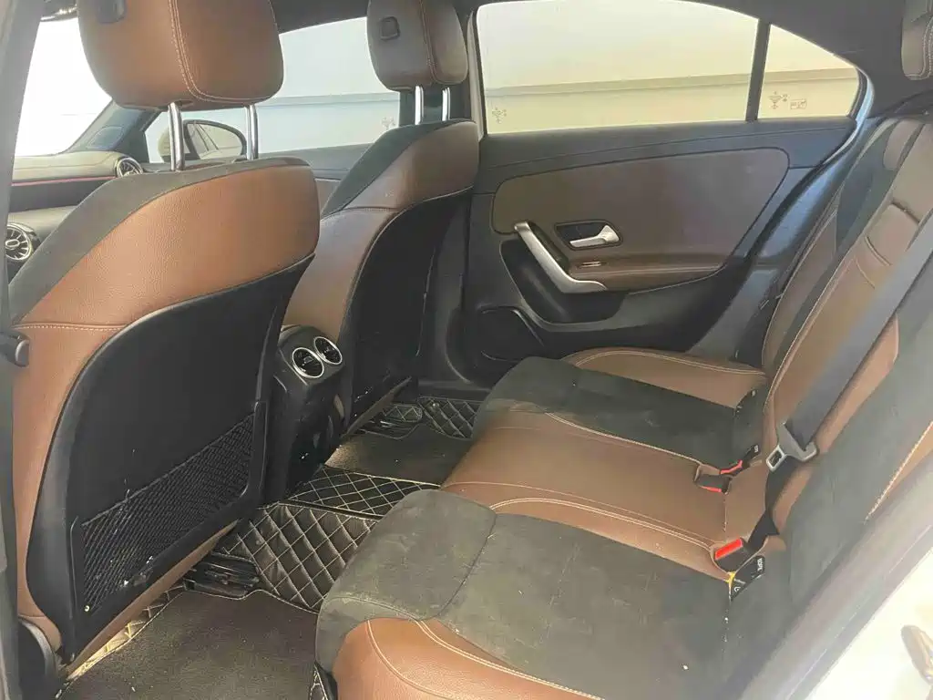 Mercedes-Benz A-Class — миниатюра 10