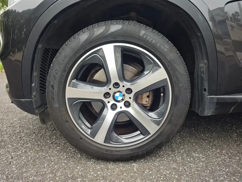 BMW X5 (Import) — миниатюра 18