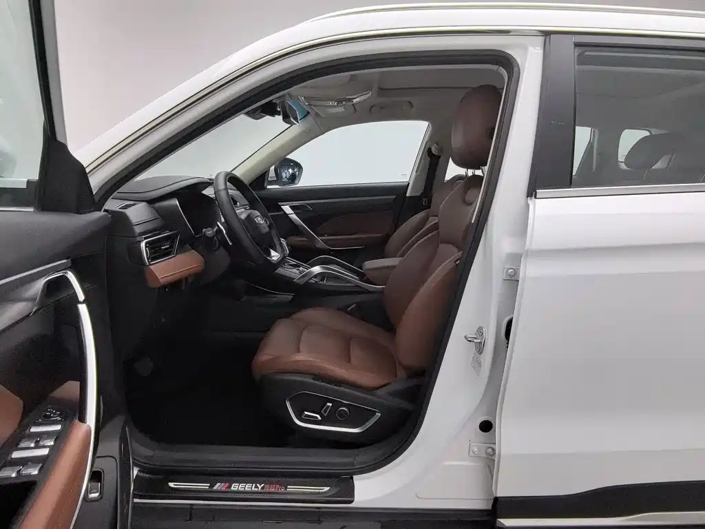 Geely Boyue — миниатюра 10