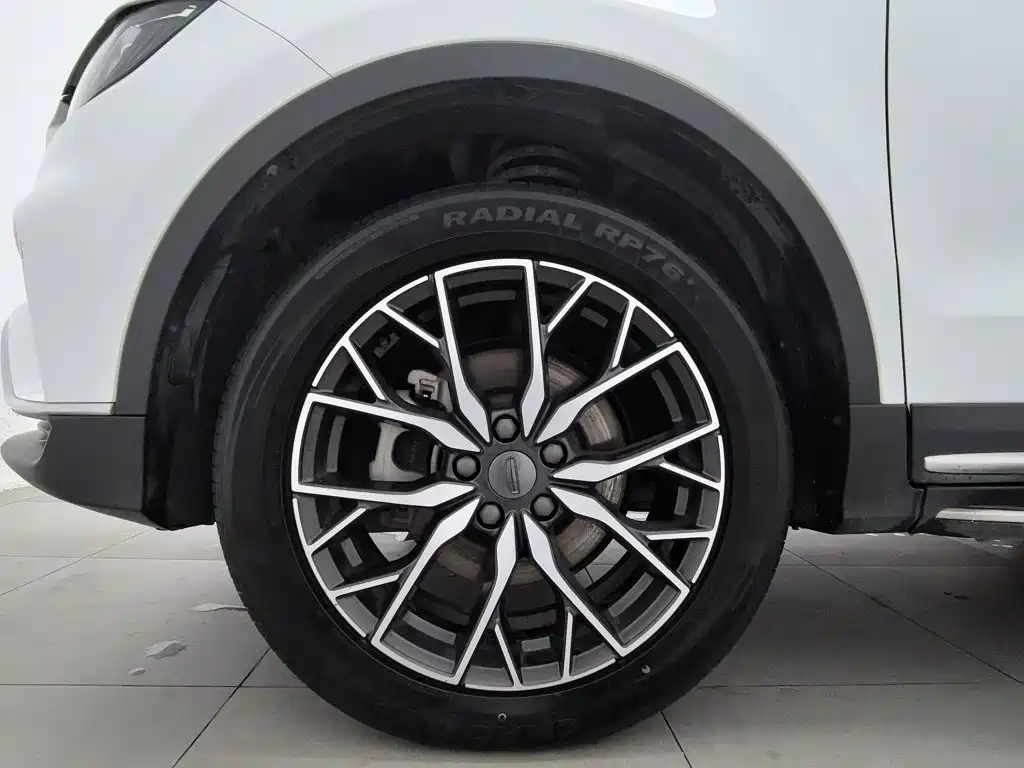 Geely Boyue — миниатюра 17