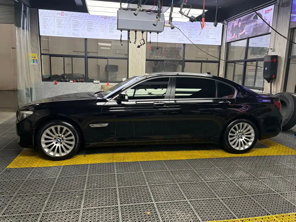 BMW 7 Series 7 2010 760Li