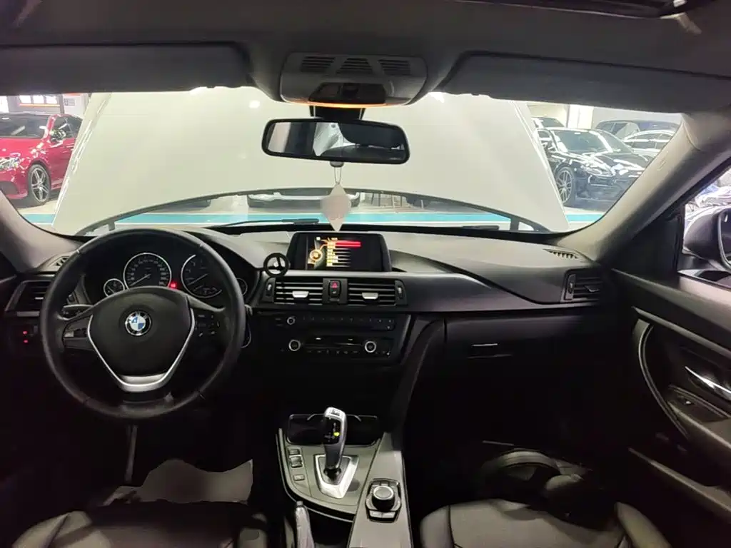 BMW 3 Series GT — миниатюра 10