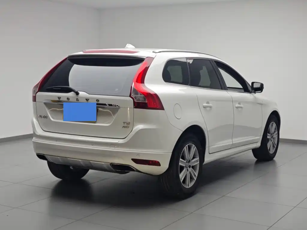 Volvo XC60 — миниатюра 5