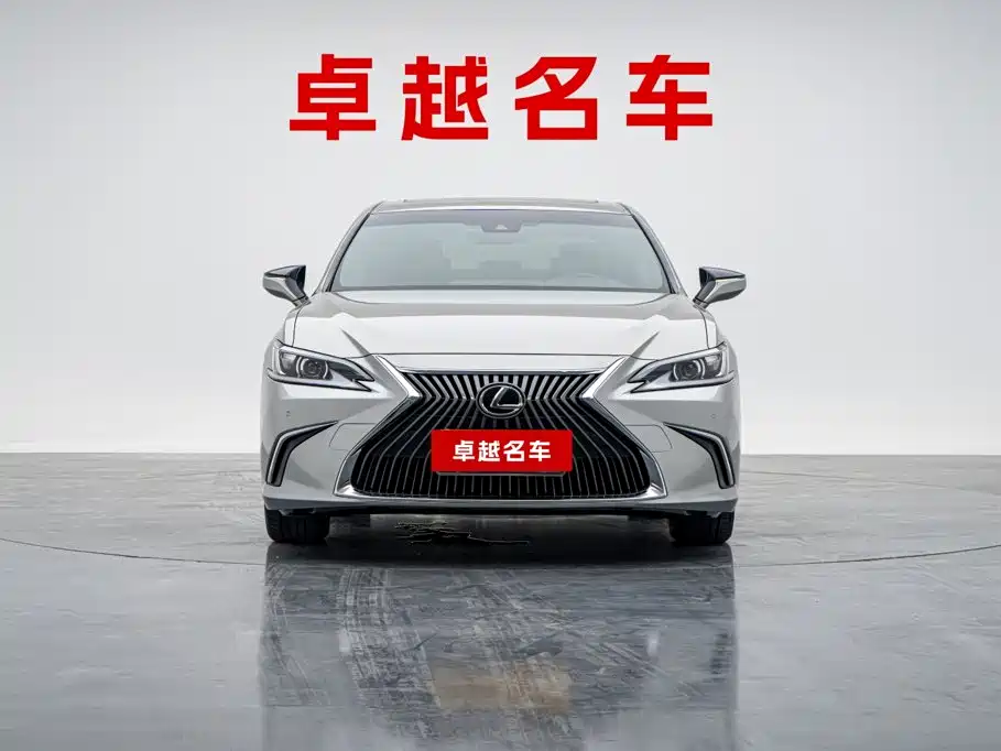 Lexus ES — миниатюра 2