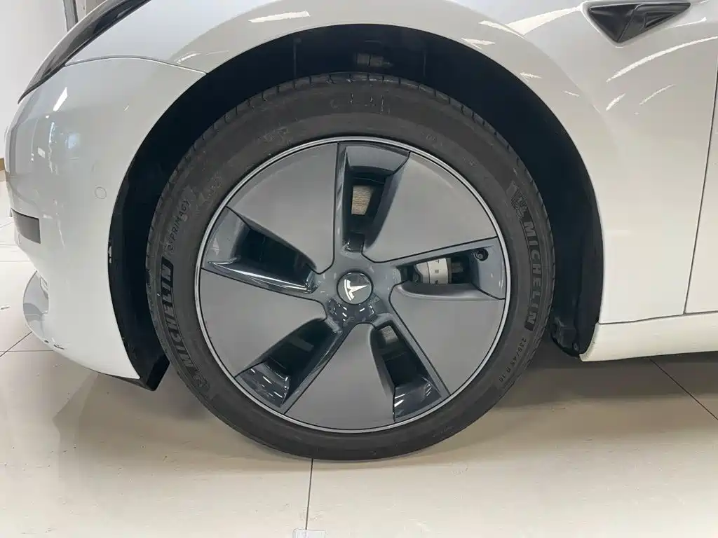 Tesla Model 3 — фотографии объявления, Фото 21