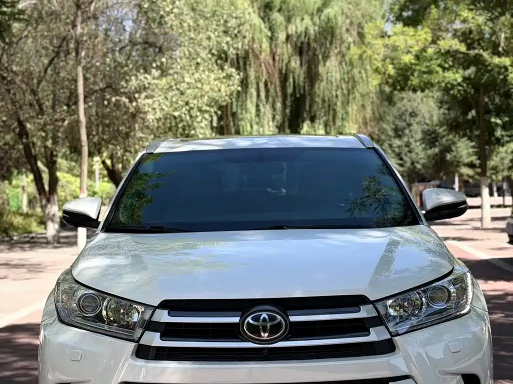 Toyota Highlander — миниатюра 2