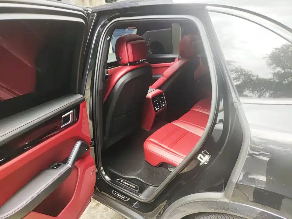Porsche Cayenne — миниатюра 2