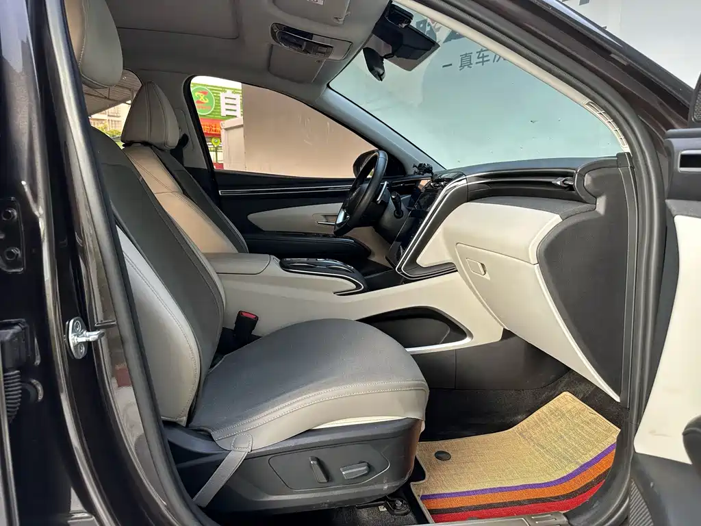 Hyundai Tucson — миниатюра 15