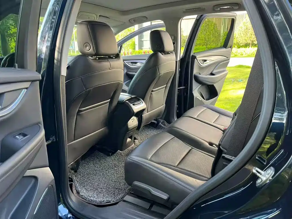 Buick Enclave — миниатюра 8