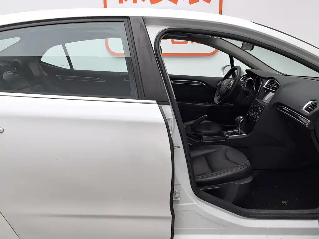 Citroen C4L — миниатюра 23