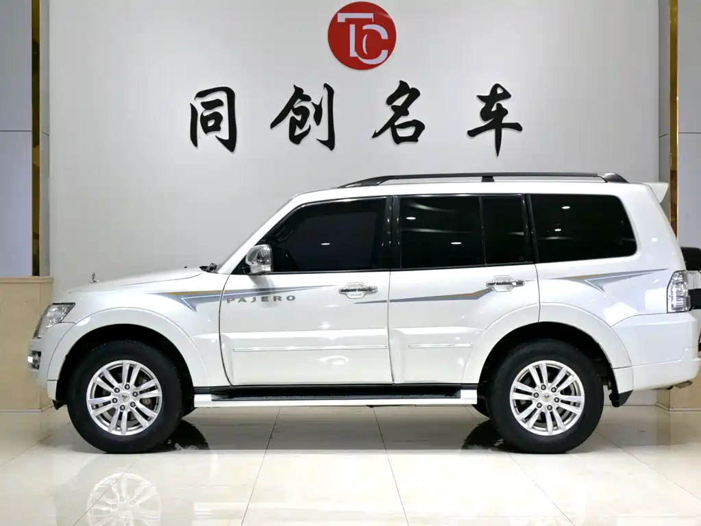 Mitsubishi V97 2019 3.8L