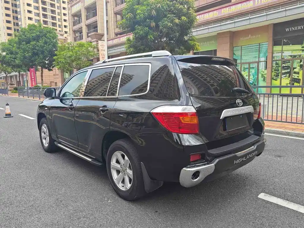 Toyota Highlander — миниатюра 7