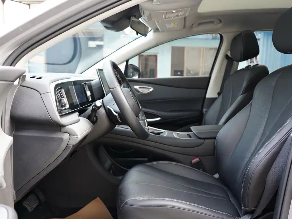 BYD Sealion 05 EV — миниатюра 4