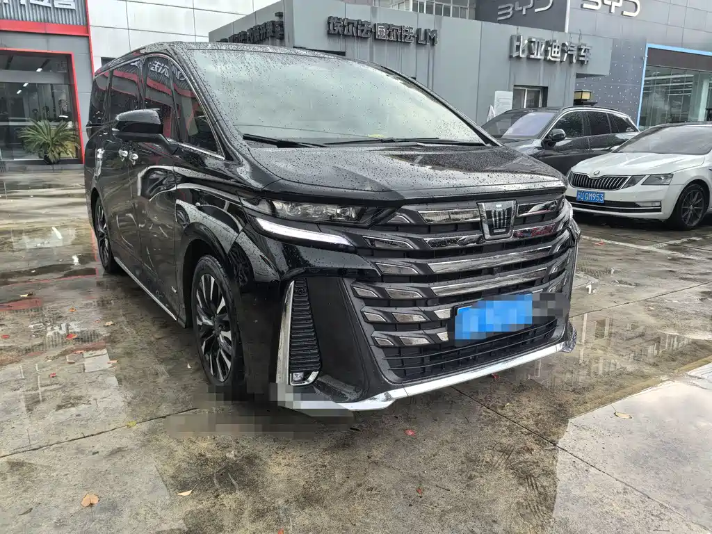 Toyota Vellfire — миниатюра 6