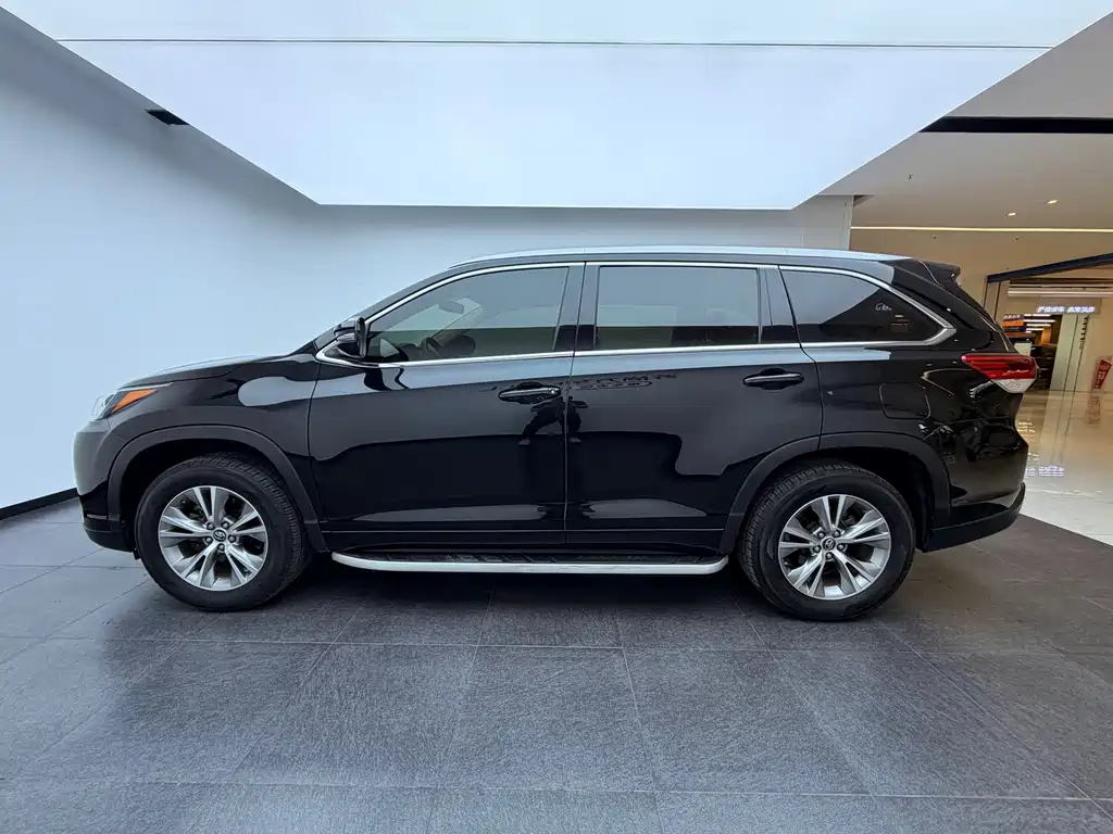 Toyota Highlander — миниатюра 4
