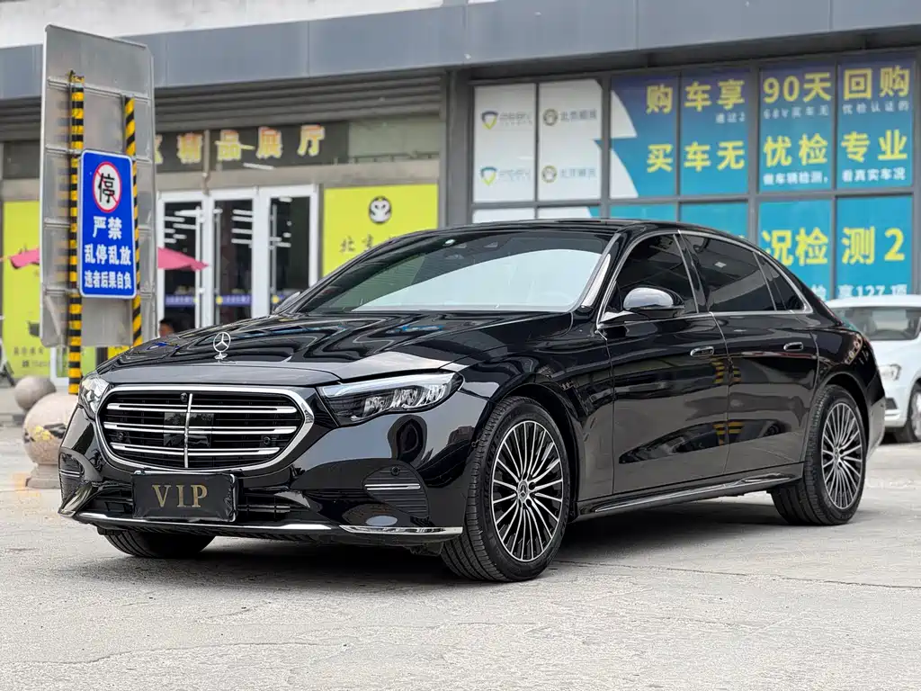 Mercedes-Benz E-Class 2024