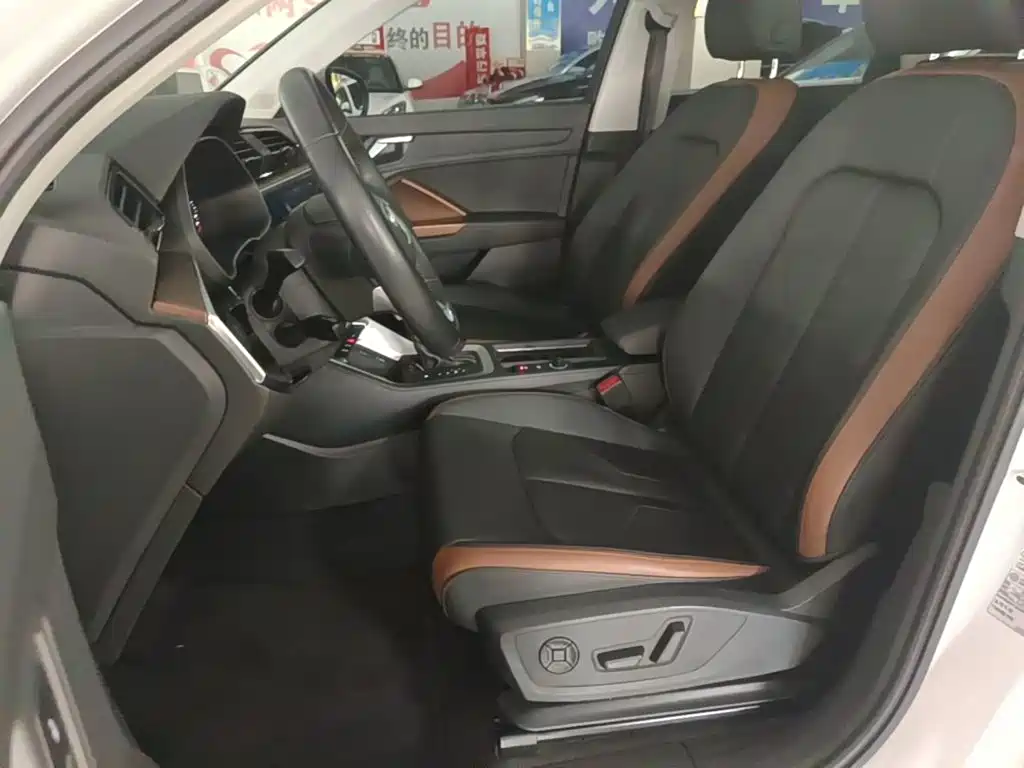 Audi Q3 — миниатюра 15