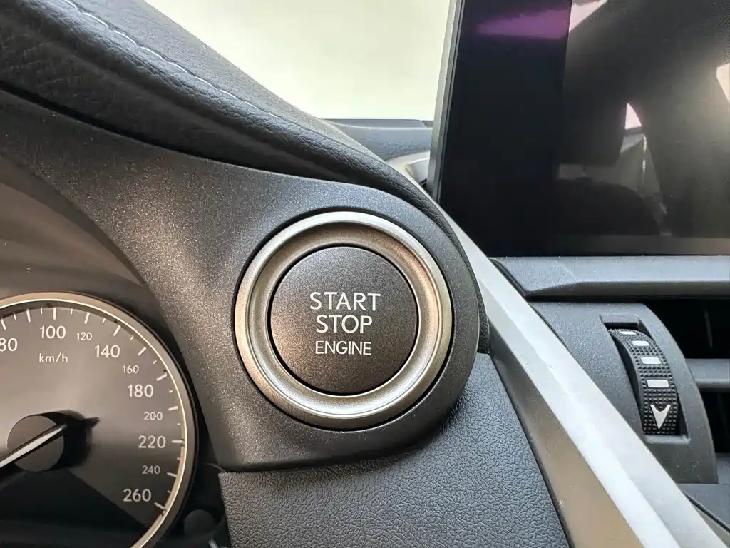 Lexus NX — миниатюра 43