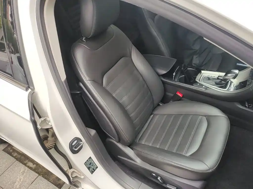 Ford Mondeo — миниатюра 25
