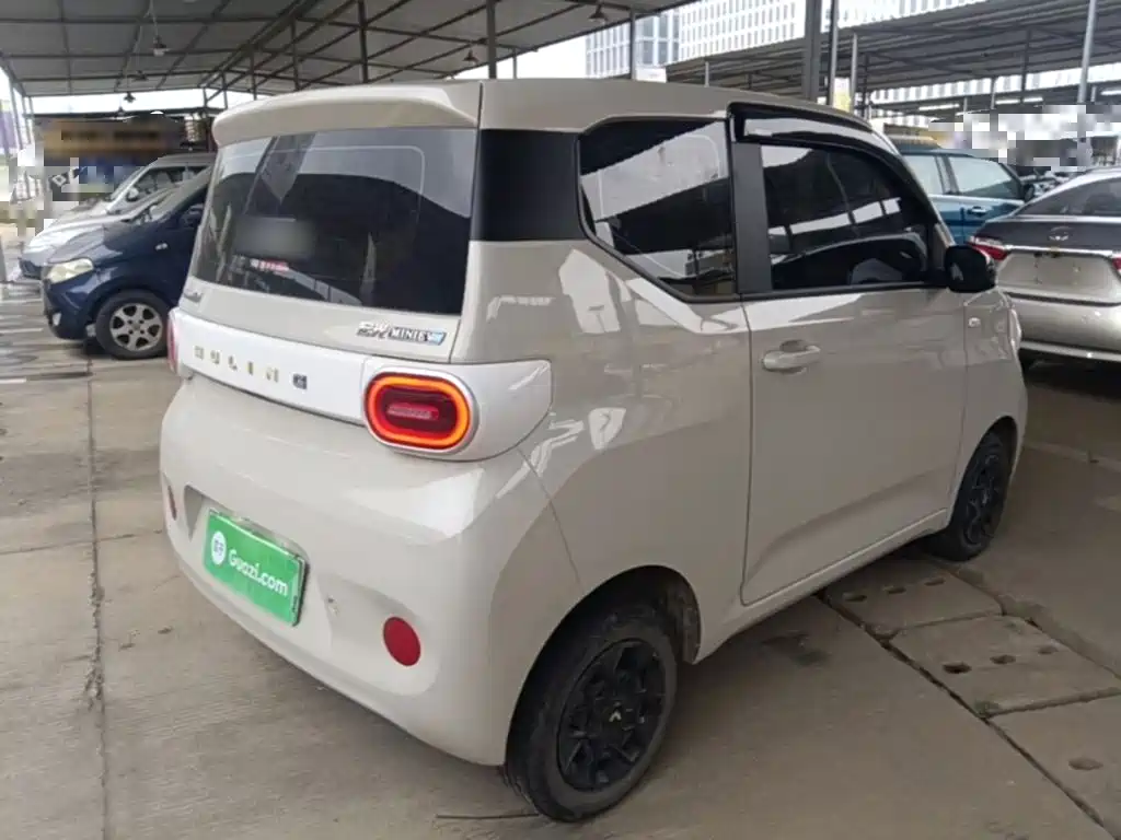 Wuling MINIEV — миниатюра 7