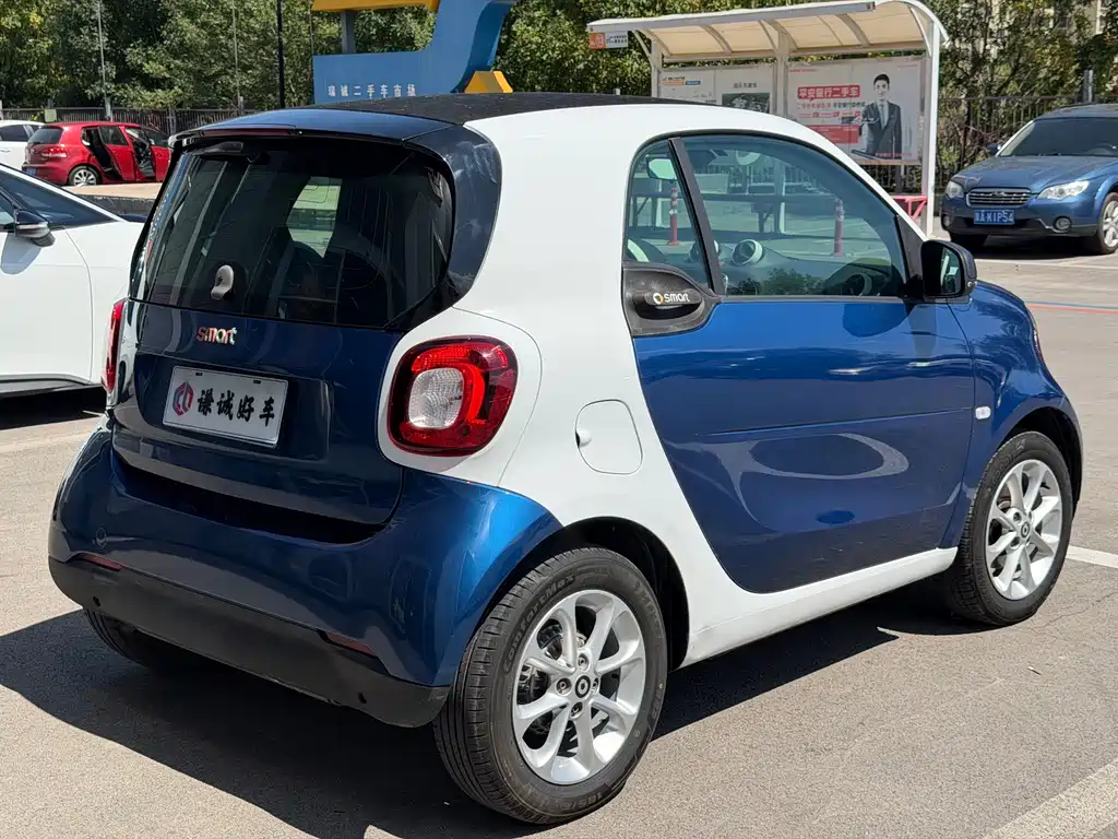 smart Smart Fortwo — миниатюра 5