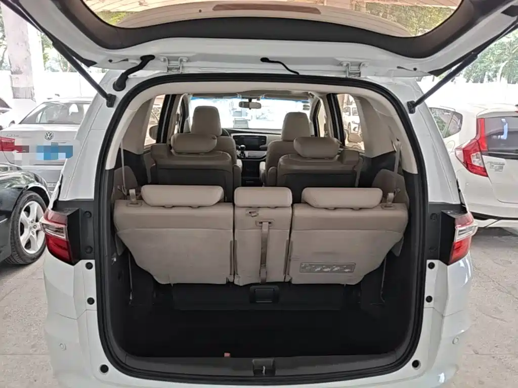 Honda Odyssey — миниатюра 19