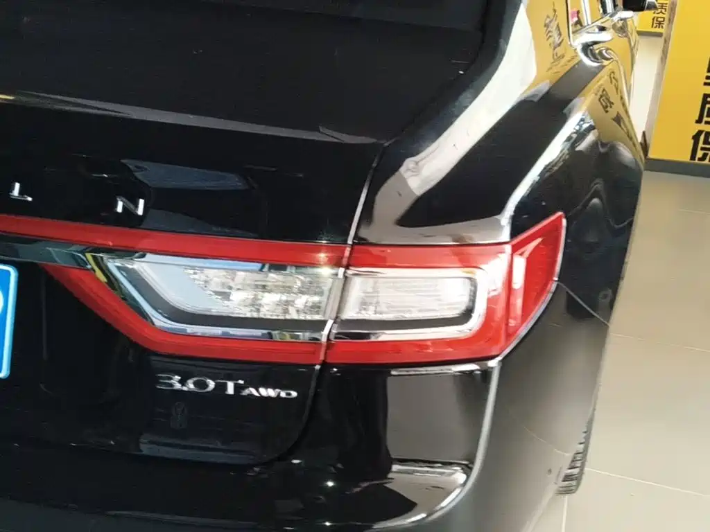 Lincoln Continental — миниатюра 8