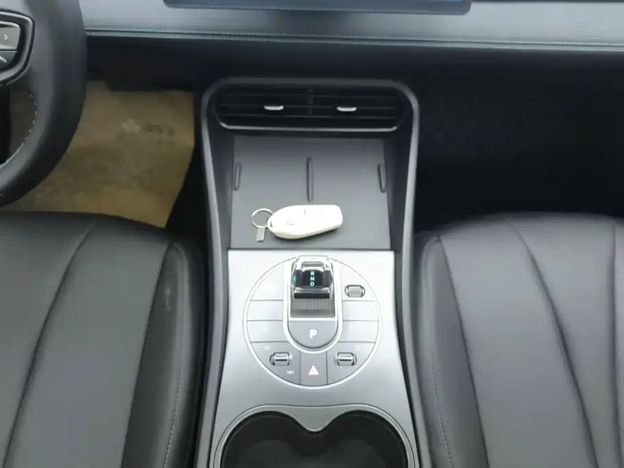 BYD Seal 05 DM-i — миниатюра 16