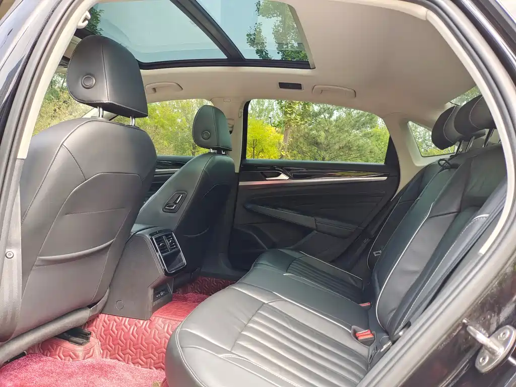 Volkswagen Passat — миниатюра 8