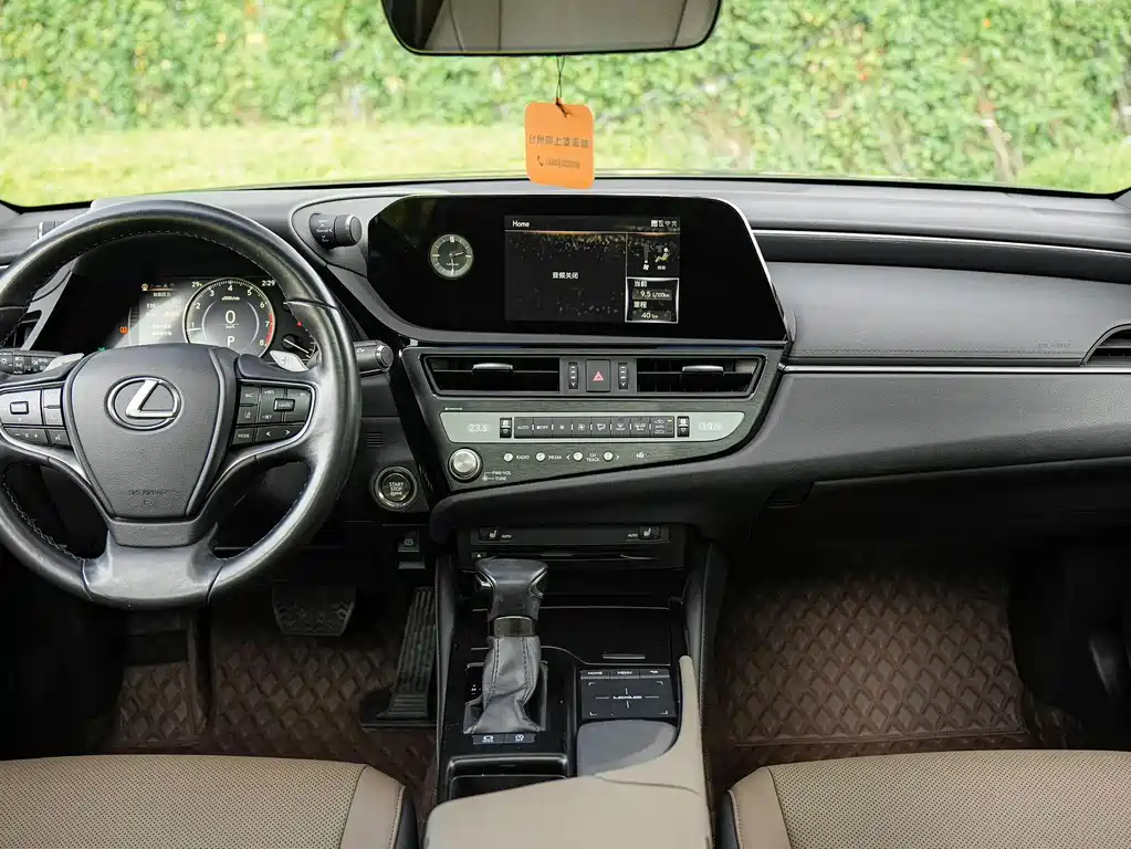 Lexus ES — миниатюра 16