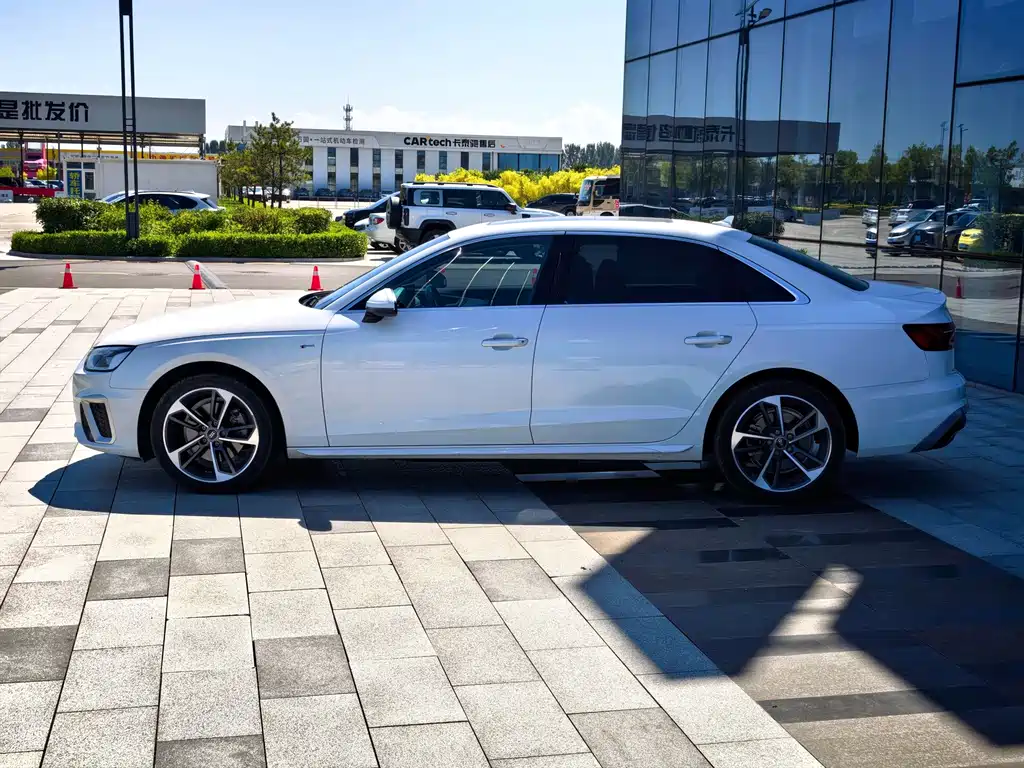 Audi A4L — миниатюра 4