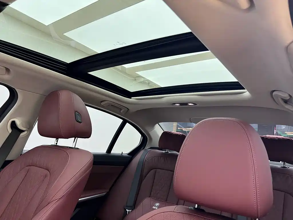 BMW 3 Series — миниатюра 13