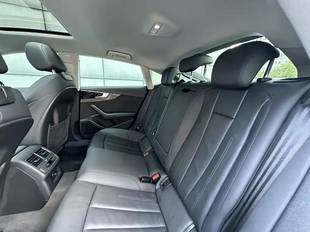 Audi A5 (Import) — миниатюра 17