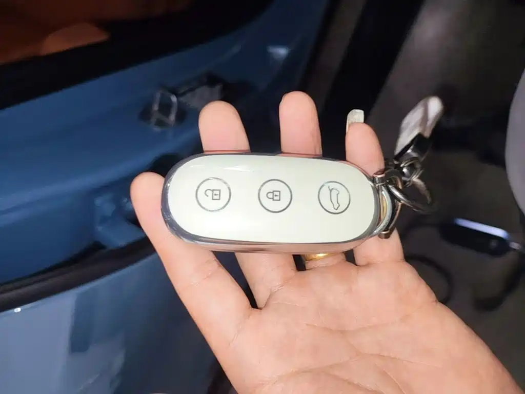 Li Auto Li L9 — миниатюра 9