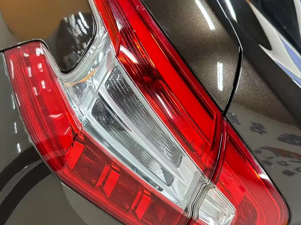 Peugeot 408 1.6T Auto Luxury Edition, фото 15
