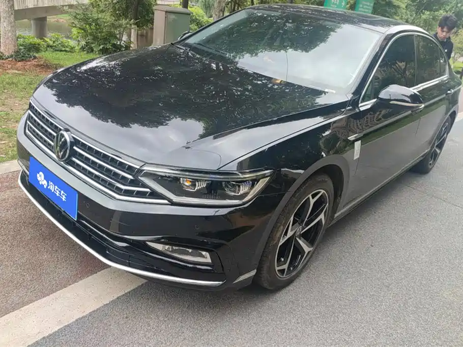 Volkswagen Magotan 2024
