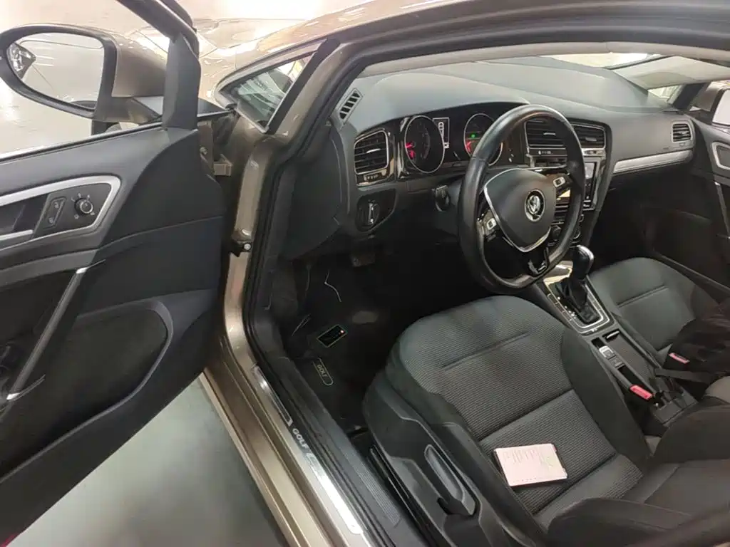 Volkswagen Golf — миниатюра 16